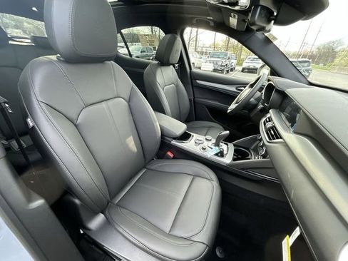 New 2026 Alfa Romeo Stelvio Sprint AWD/4WD image 15