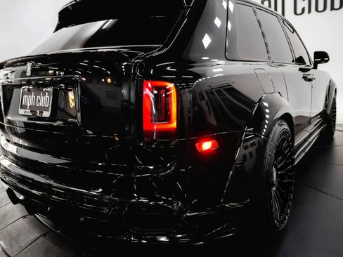 Used 2021 Rolls-Royce Cullinan image 10