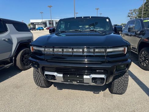 New 2025 GMC Hummer EV 3X w/ Extreme Off-Road Package image 2