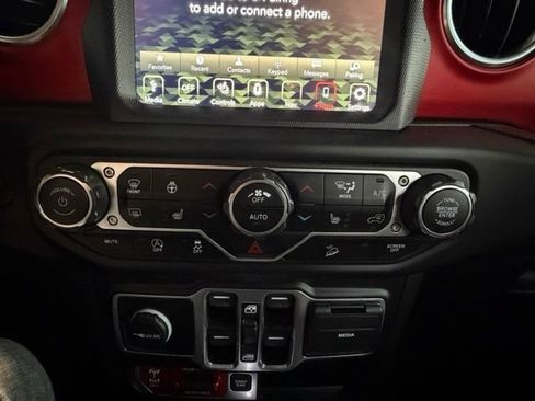 Used 2020 Jeep Wrangler Unlimited Rubicon AWD/4WD image 10