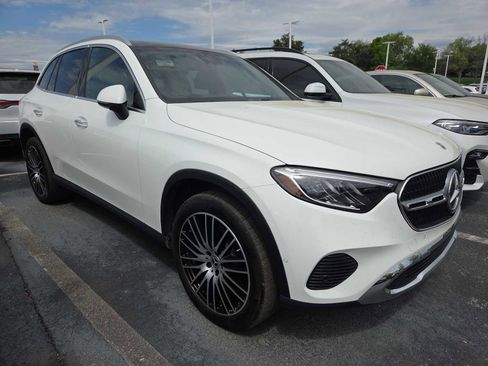 Used 2025 Mercedes-Benz GLC 300 4MATIC image 1