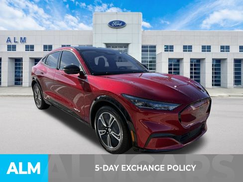 Used 2023 Ford Mustang Mach-E Premium image 4