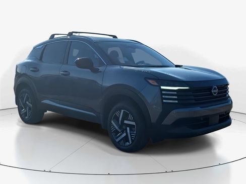 New 2026 Nissan Kicks SV w/ SV Premium Package image 2