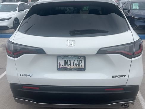 Used 2024 Honda HR-V Sport image 4