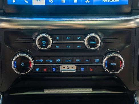 Used 2022 Ford F150 Lariat w/ Equipment Group 502A High AWD/4WD image 31