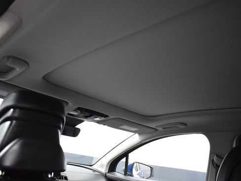 Used 2025 Kia Sportage EX w/ Premium Package image 23