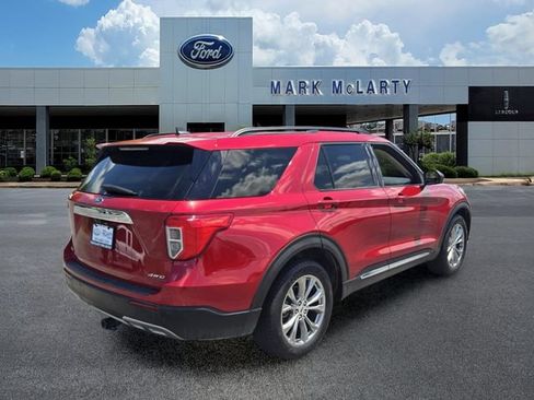 Used 2022 Ford Explorer XLT w/ Equipment Group 202A AWD/4WD image 5