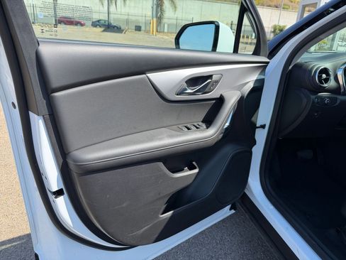 Used 2025 Chevrolet Blazer LT image 20