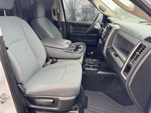 Used 2018 RAM 2500 Tradesman w/ Chrome Appearance Group image 3