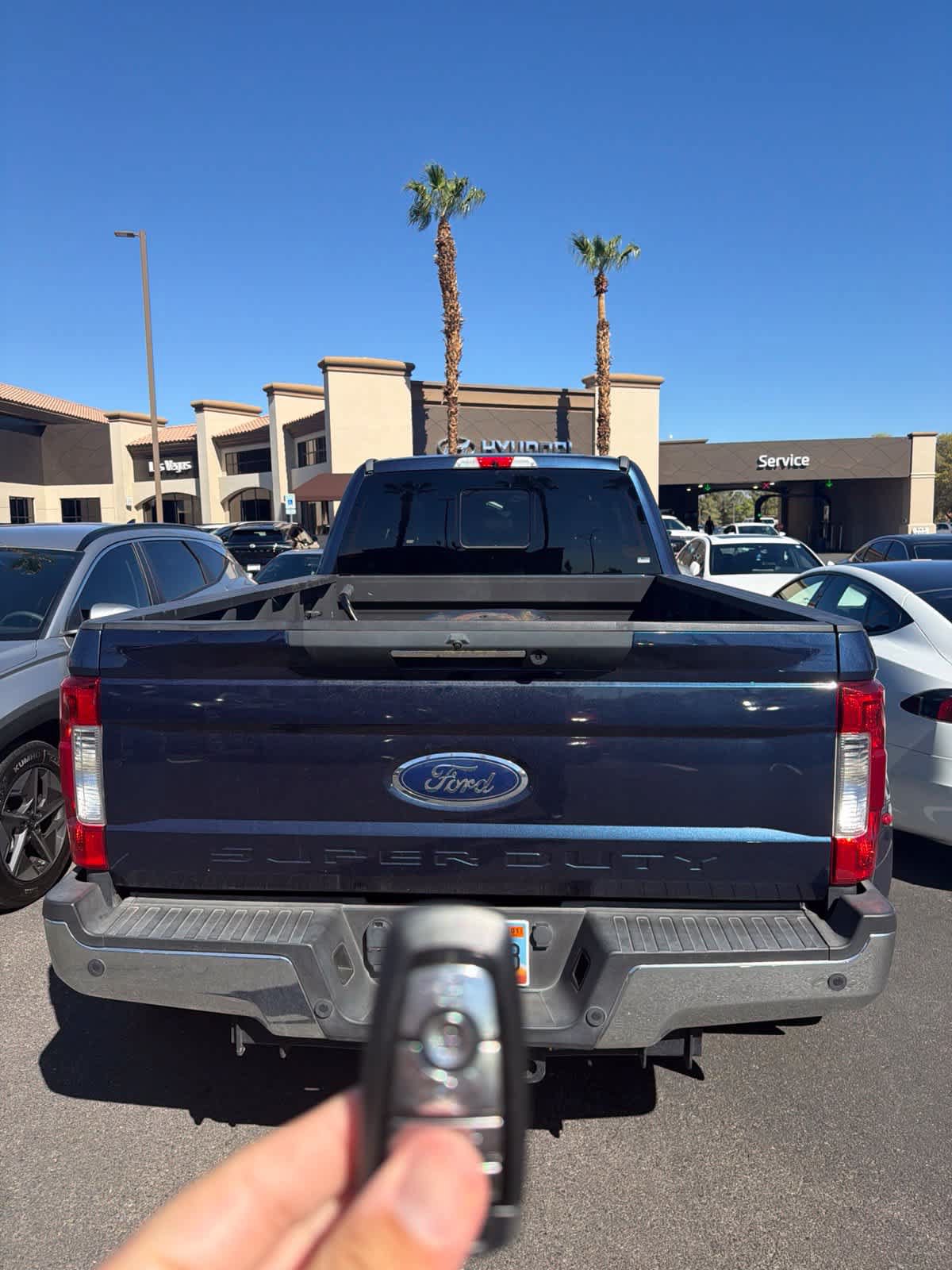 Used 2019 Ford F350 Lariat w/ Lariat Ultimate Package AWD/4WD image 4
