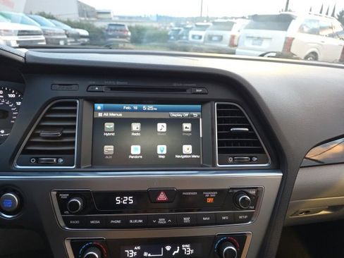 Used 2017 Hyundai Sonata Limited w/ Ultimate Package 02 image 16