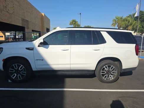 Used 2024 GMC Yukon AT4 w/ Technology Package AWD/4WD image 4