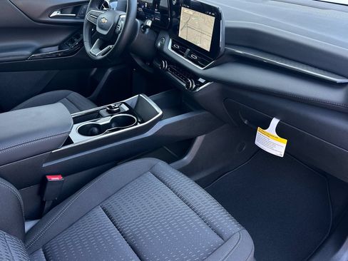 New 2026 Chevrolet Equinox LT w/ Safety and Technology Package FWD image 16