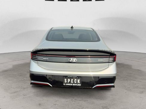 Used 2024 Hyundai Sonata SEL FWD image 4