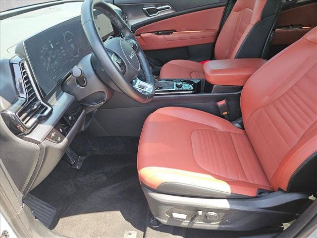 Used 2025 Kia Sportage SX FWD image 17
