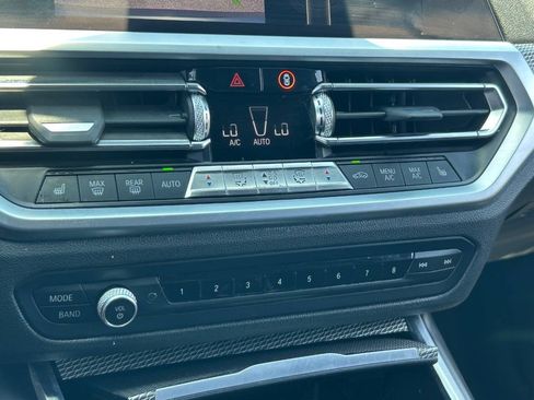 Used 2019 BMW 330i Sedan w/ M Sport Package RWD image 31