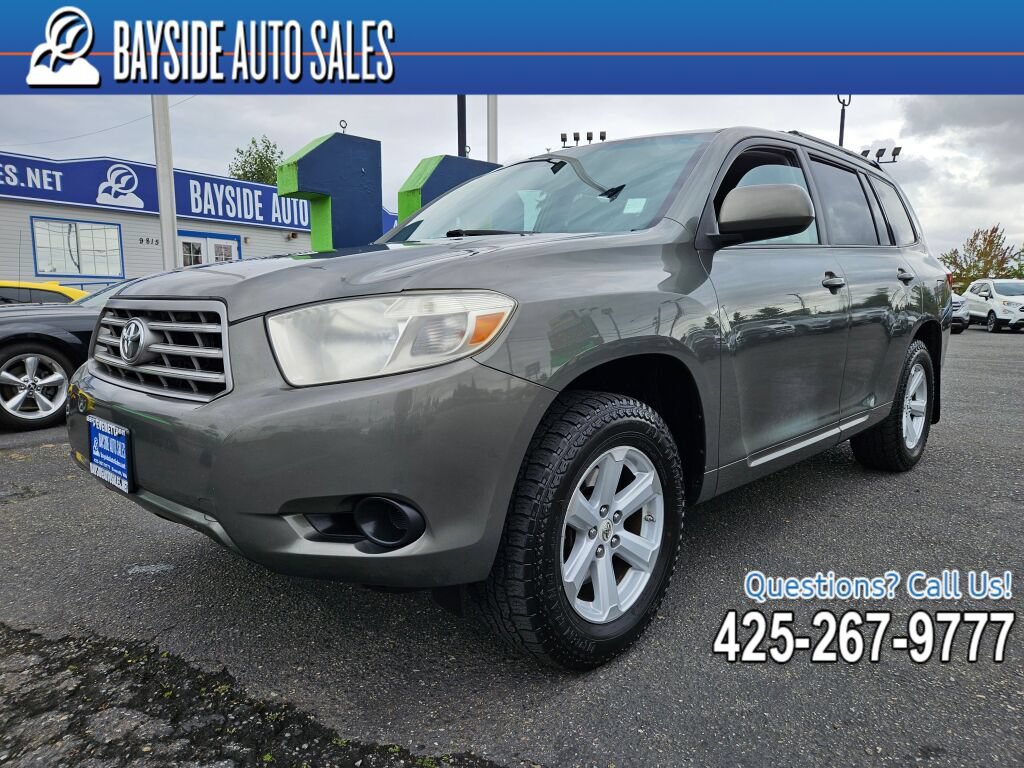 Used 2010 Toyota Highlander 4WD w/ Tow Pkg image 1