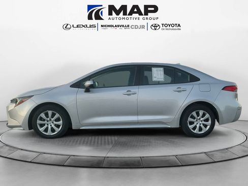 Used 2024 Toyota Corolla LE image 3