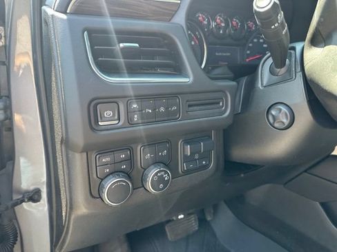 Used 2021 Chevrolet Tahoe LT w/ LT Signature Package AWD/4WD image 17