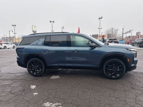 New 2026 Chevrolet Traverse RS image 7