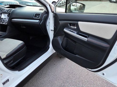 Used 2017 Subaru Crosstrek 2.0i Premium AWD/4WD image 42
