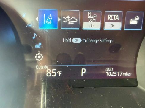 Used 2020 Toyota Camry XSE FWD image 11