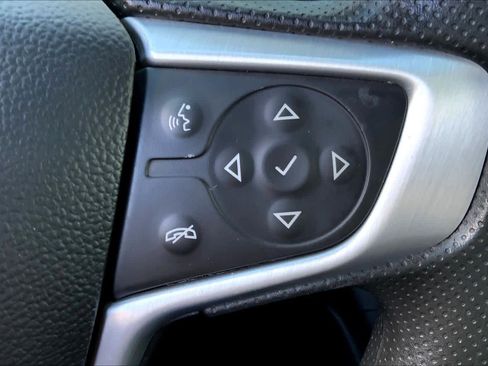 Certified 2023 GMC Acadia SLE w/ Driver Convenience Package image 24