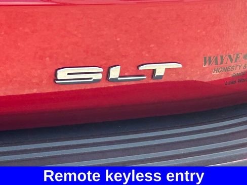 Used 2023 GMC Yukon XL SLT image 22