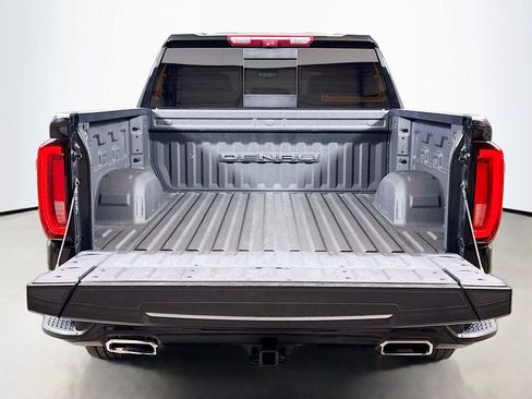 Used 2024 GMC Sierra 1500 Denali w/ Denali Reserve Package AWD/4WD image 26