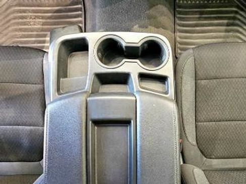 Used 2022 Chevrolet Silverado 1500 LT image 26