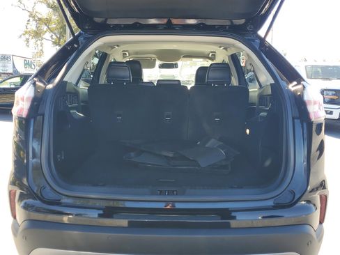 Certified 2024 Ford Edge SEL image 11