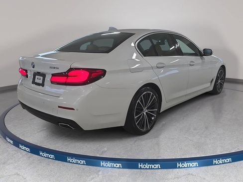 Used 2023 BMW 530i w/ Convenience Package RWD image 5