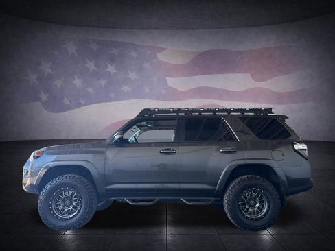 Used 2019 Toyota 4Runner TRD Off-Road Premium AWD/4WD image 2