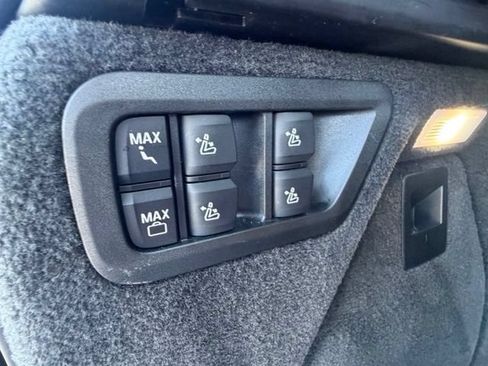 Used 2026 BMW X7 xDrive40i AWD/4WD image 32