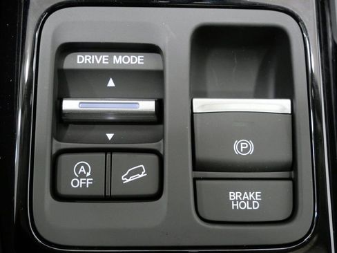 New 2025 Honda Pilot Touring image 23