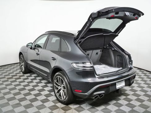 New 2026 Porsche Macan AWD/4WD image 38