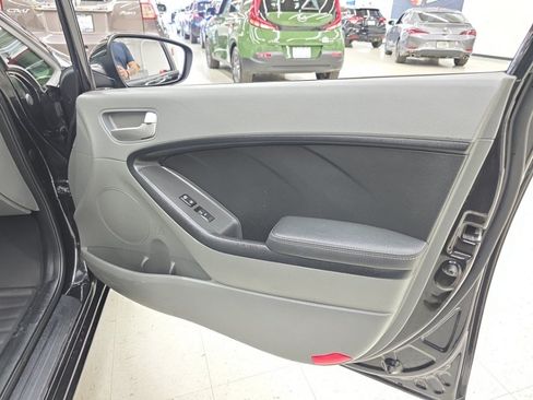Used 2017 Kia Forte LX w/ LX Popular Package FWD image 11