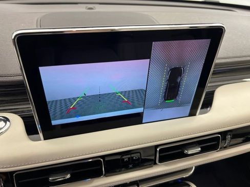 Used 2024 Lincoln Aviator Black Label AWD/4WD image 19