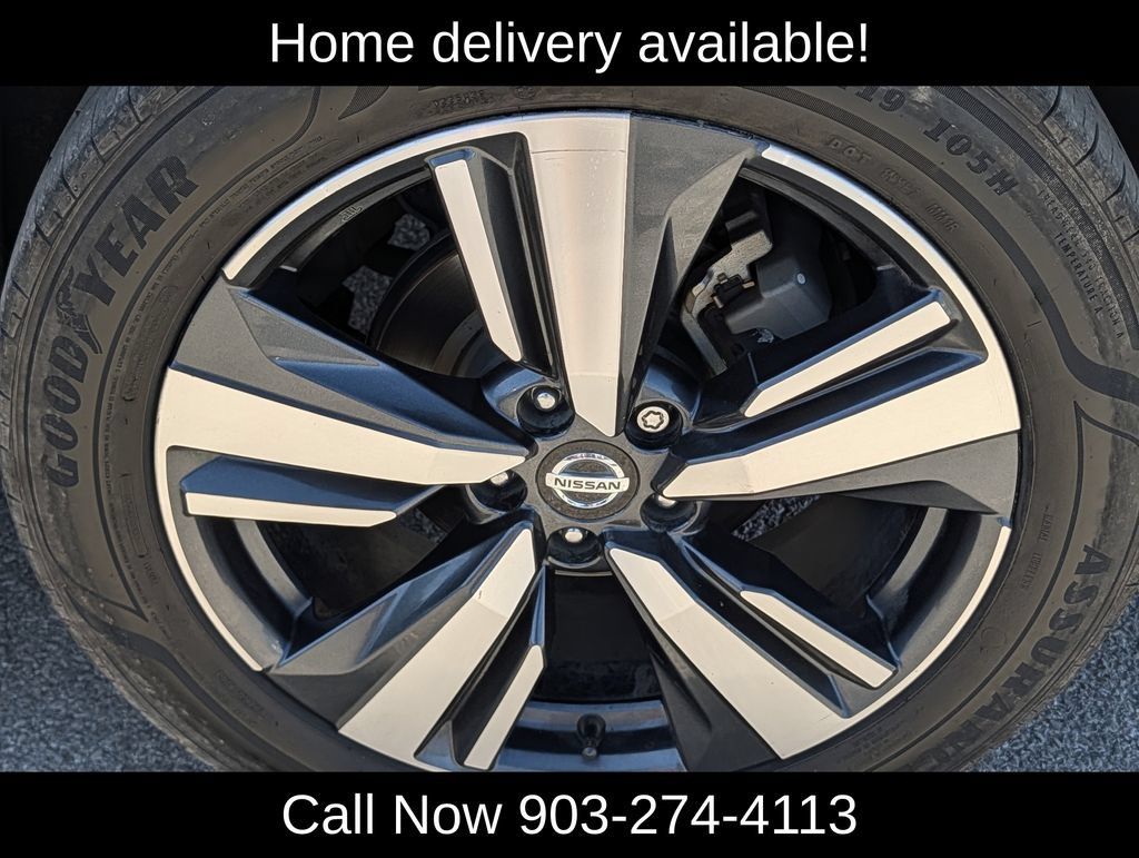 Used 2021 Nissan Rogue SL w/ Premium Package FWD image 12