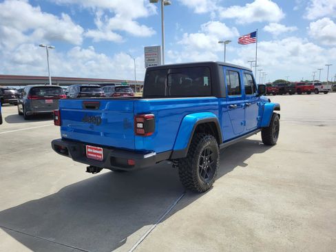 New 2025 Jeep Gladiator Willys image 5