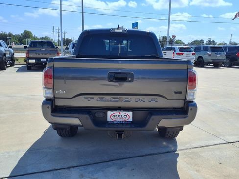 Certified 2023 Toyota Tacoma TRD Sport w/ Technology Package AWD/4WD image 6