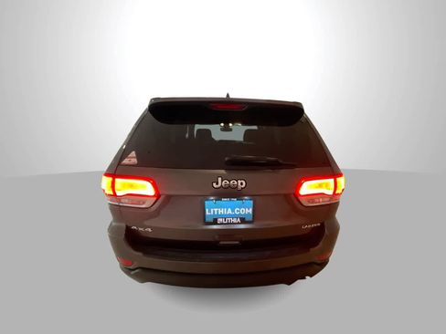 Used 2017 Jeep Grand Cherokee Laredo w/ Quick Order Package 23E image 7