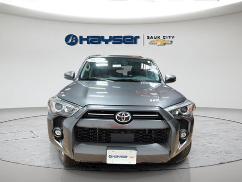 Used 2022 Toyota 4Runner SR5 Premium w/ Moonroof Package AWD/4WD image 2