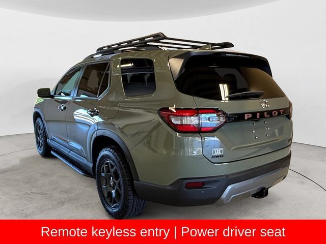 New 2026 Honda Pilot TrailSport image 3