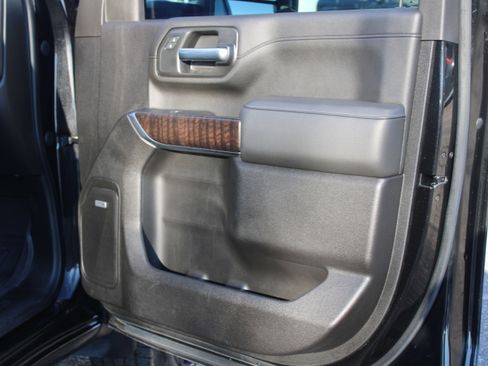 Used 2023 GMC Sierra 2500 Denali w/ Denali Black Diamond Edition image 50