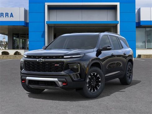 New 2026 Chevrolet Traverse Z71 w/ Driver Confidence Package image 6