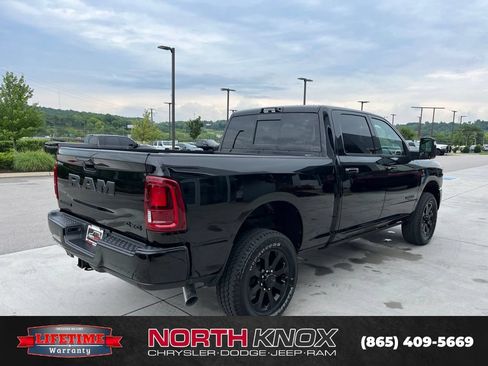 New 2026 RAM 2500 Laramie AWD/4WD image 22
