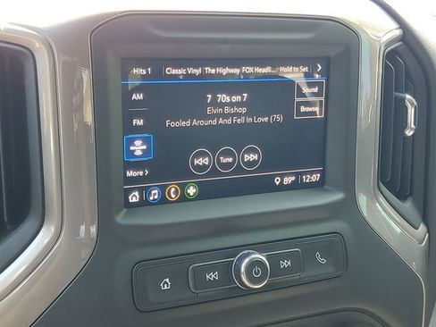 Certified 2022 Chevrolet Silverado 1500 Custom image 21