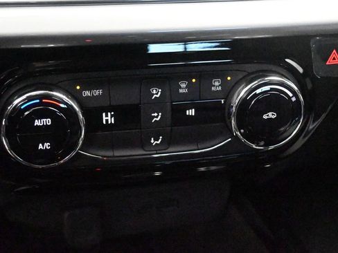 New 2026 Chevrolet Trax LT image 23