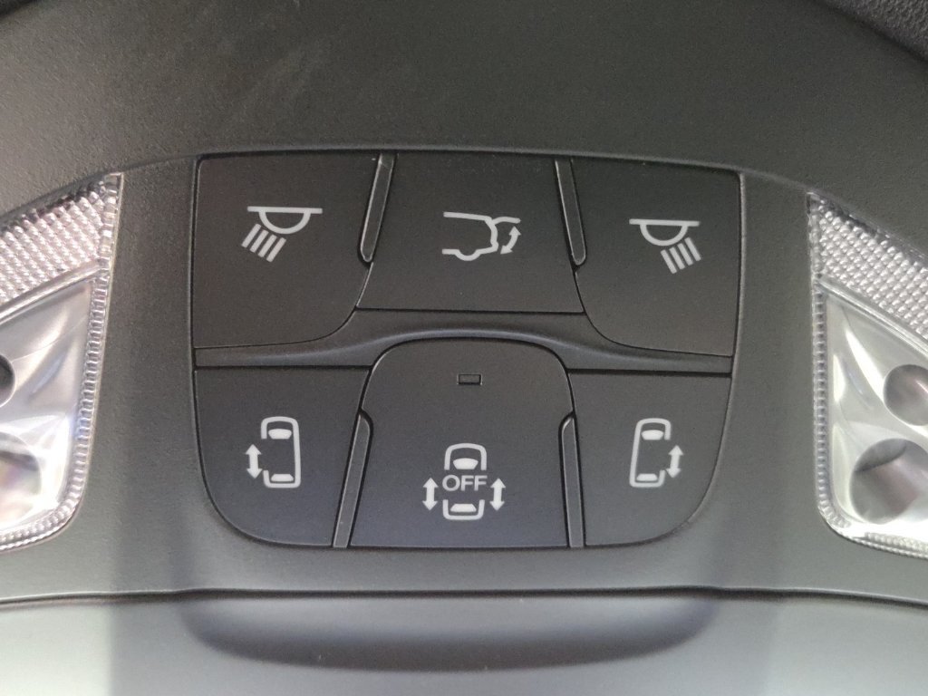 New 2026 Chrysler Pacifica Select w/ S Appearance Package FWD image 23